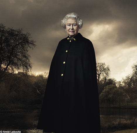 The real Queen, photo by Annie Leibovitz (2006)